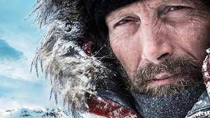 خلاصه نقدهای فیلم Arctic از دید سایت‌های مطرح دنیا