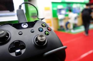 شایعه : نسخه ی کوچکتری از Xbox One در راه است !