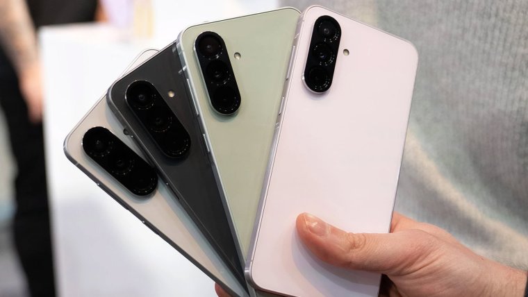 بررسی دوربین گوشی A56